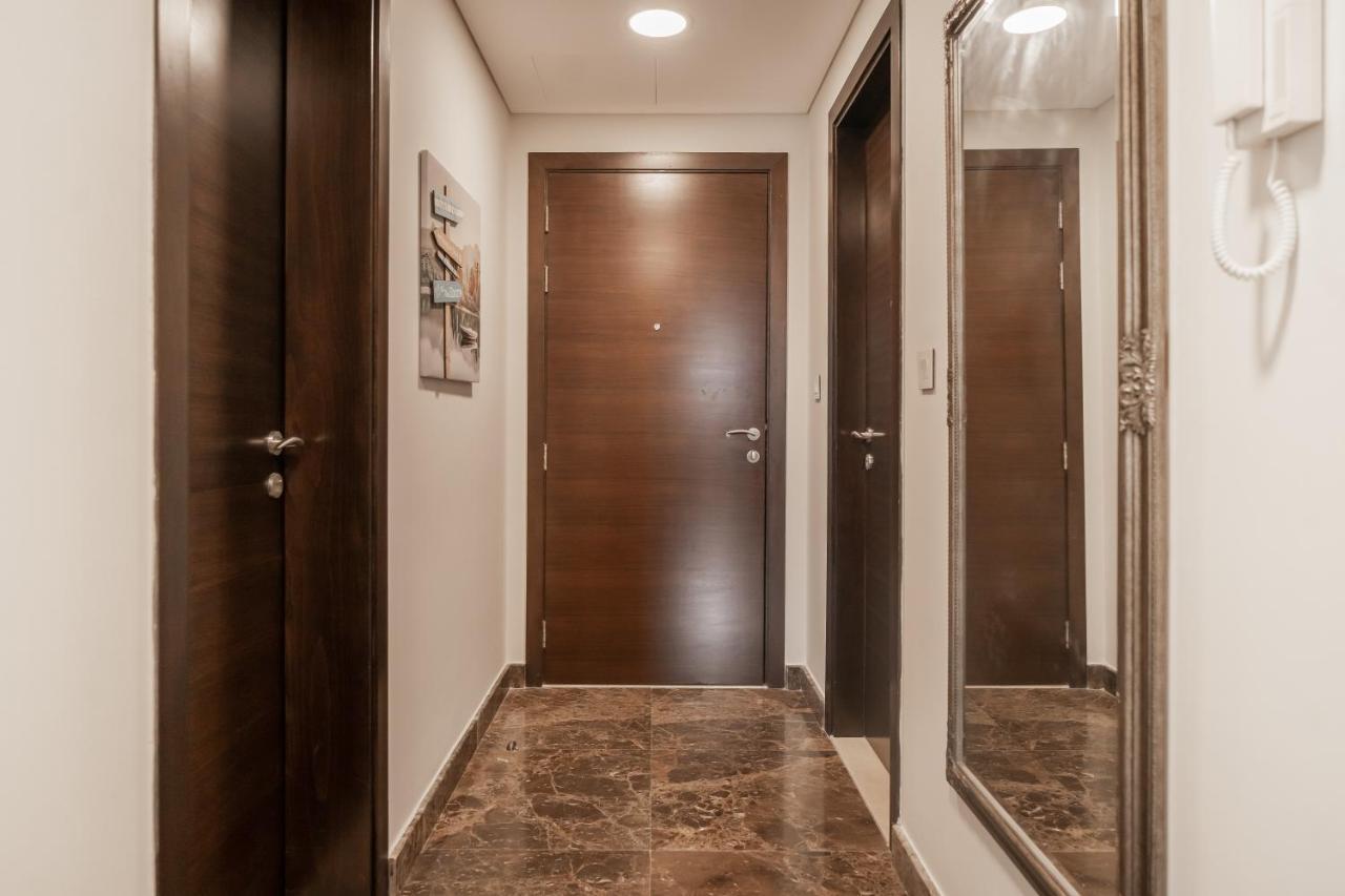 شقة Higuests - Spacious For 5 With Spectacular Marina Views